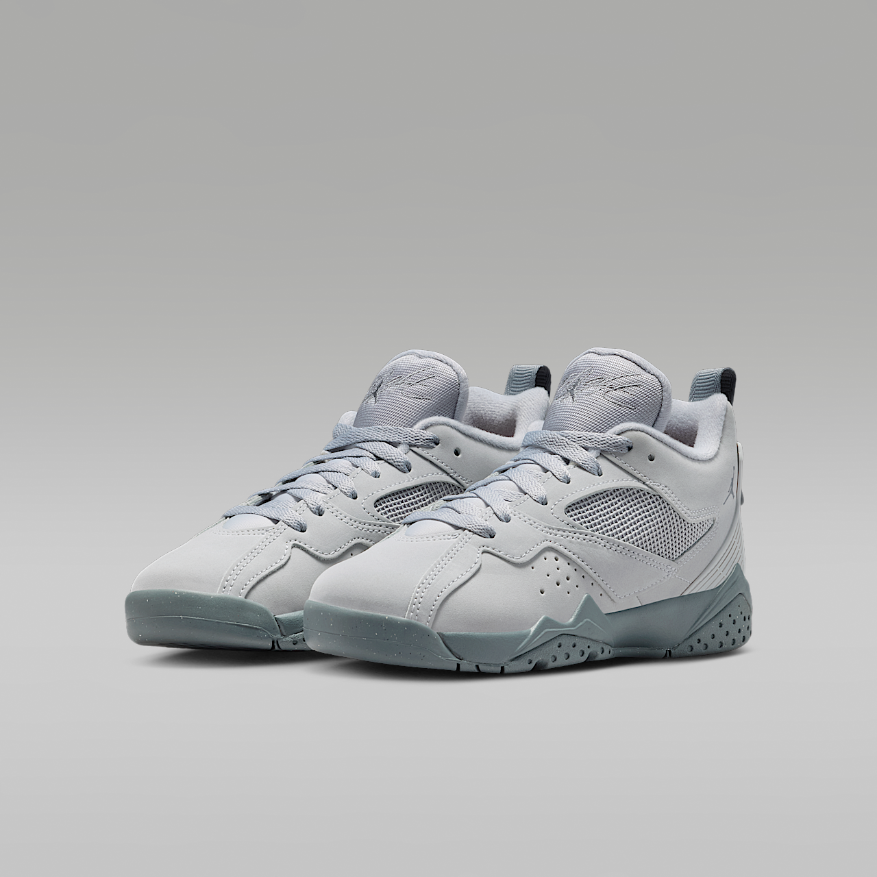 Nike Air Jordan sneaker Wolf Grey/Varsity Red/Cool Grey