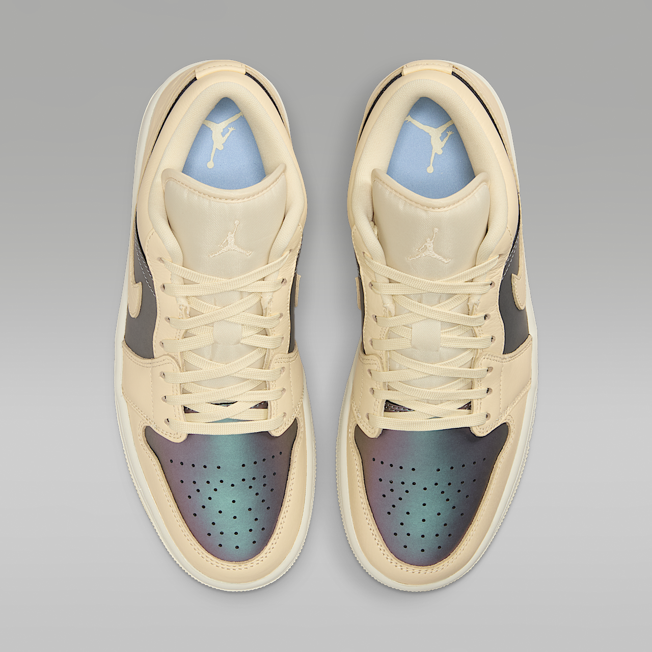 Nike Air Jordan sneaker Muslin/Sail/Royal Tint/Muslin