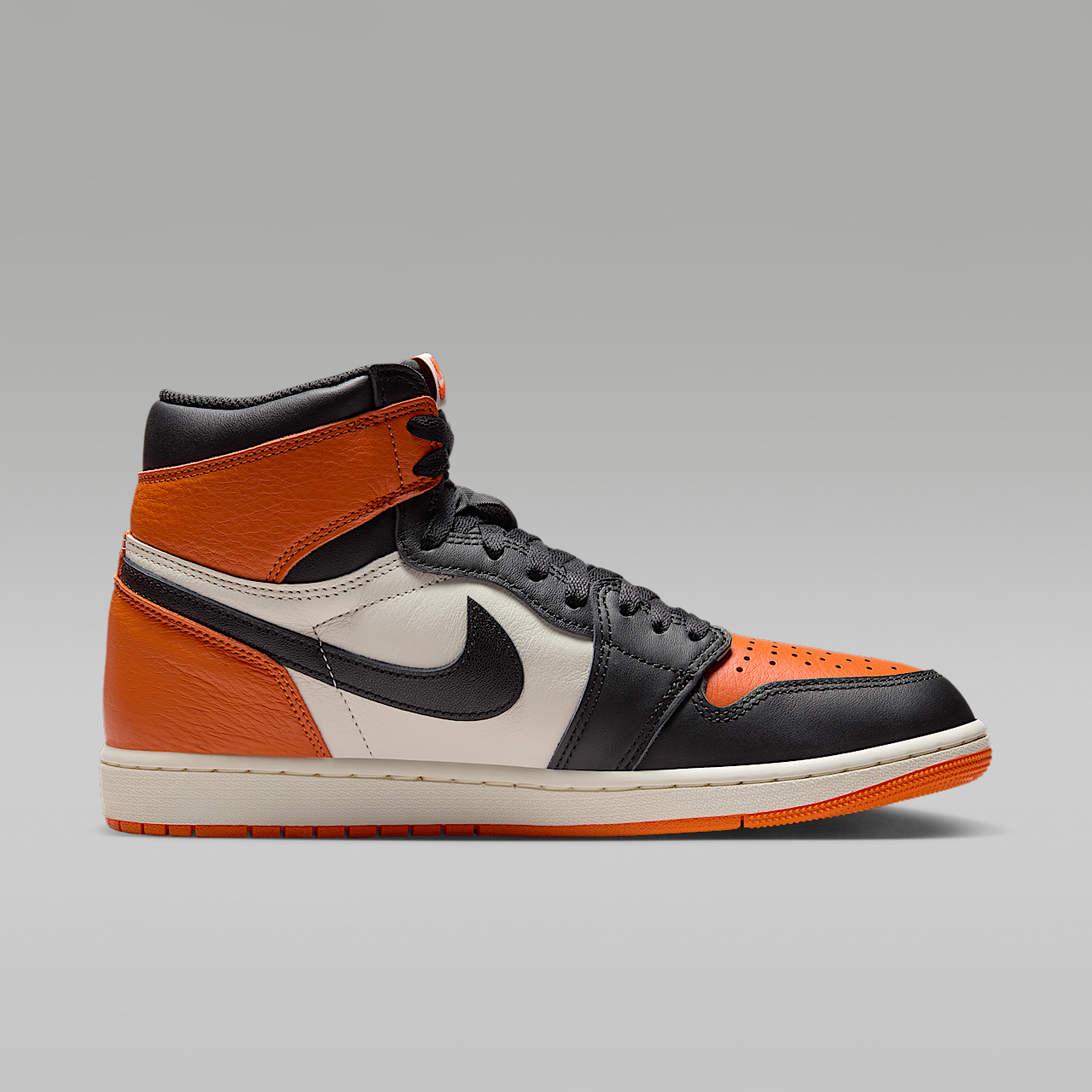 Nike Air Jordan 1 sneaker Zwart/Sail/Starfish/Zwart