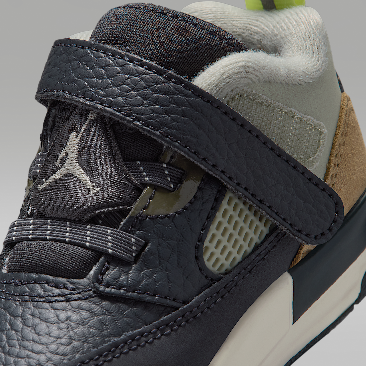 Nike Jordan Spizike Low sneaker Anthracite/Light Wild Mango/Cargo Khaki/Spruce Fog