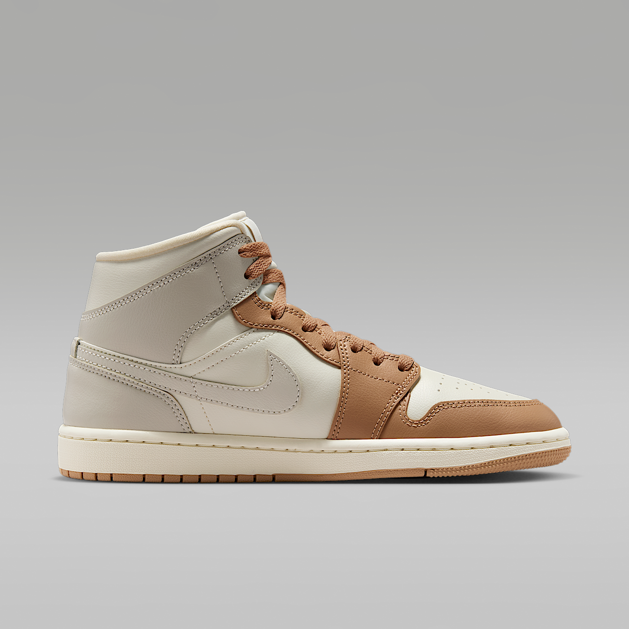 Nike Air Jordan 1 Mid sneaker Pale Ivory/Hemp/Sail/Light Orewood Brown