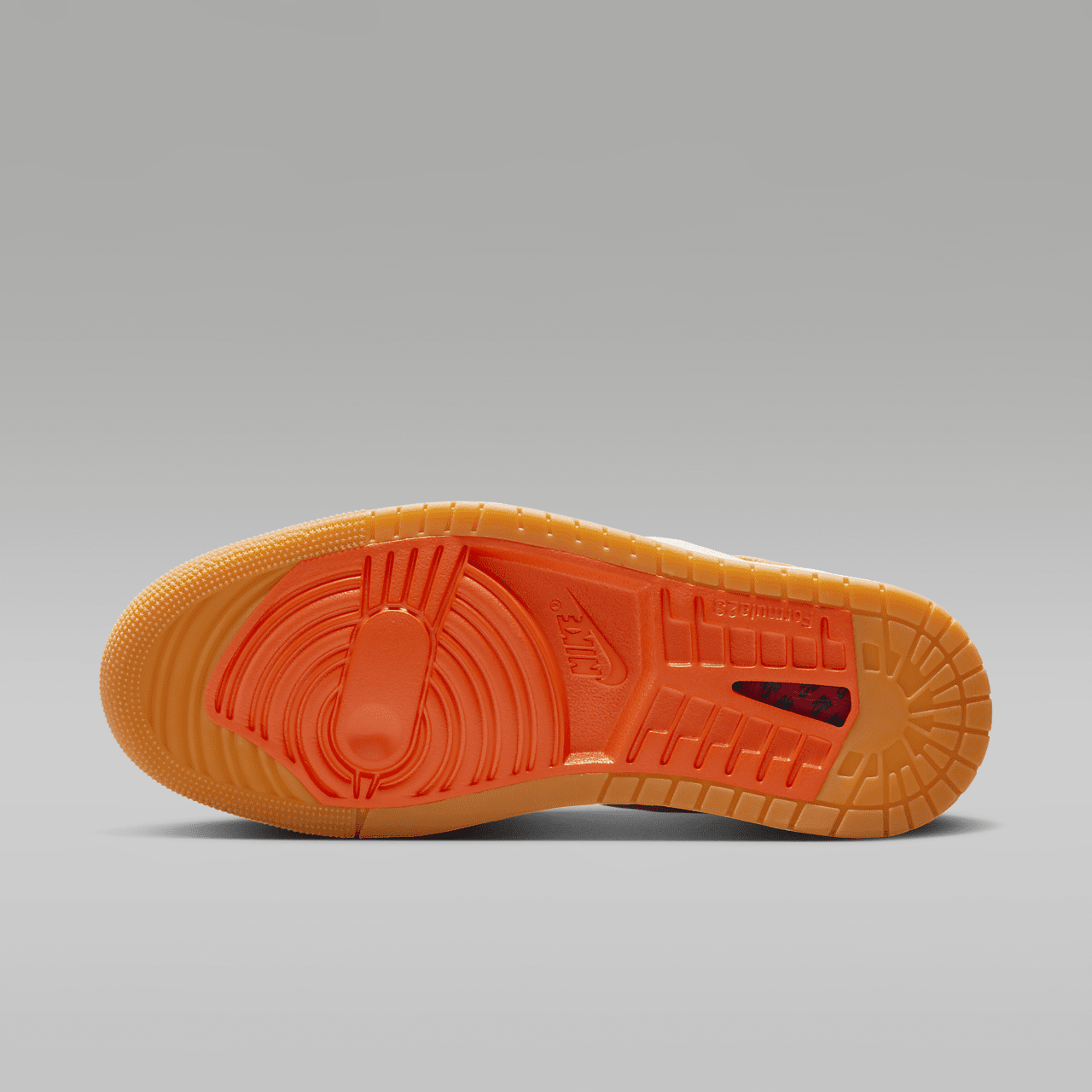Nike Air Jordan 1 sneaker Yellow Ochre/Pale Vanilla/Safety Orange/Tour Yellow