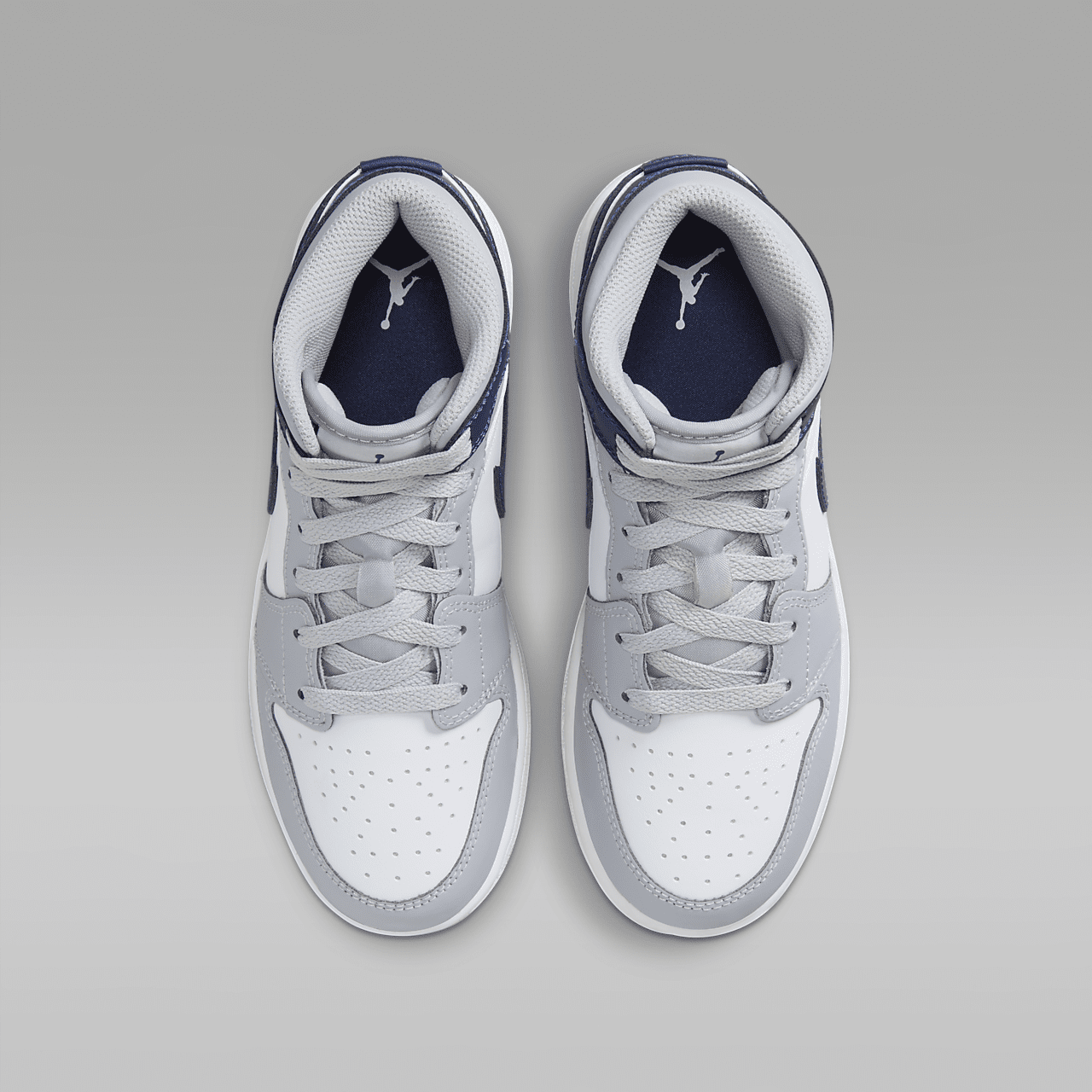 Nike Air Jordan 1 Mid sneaker Wit/Wolf Grey/Midnight Navy