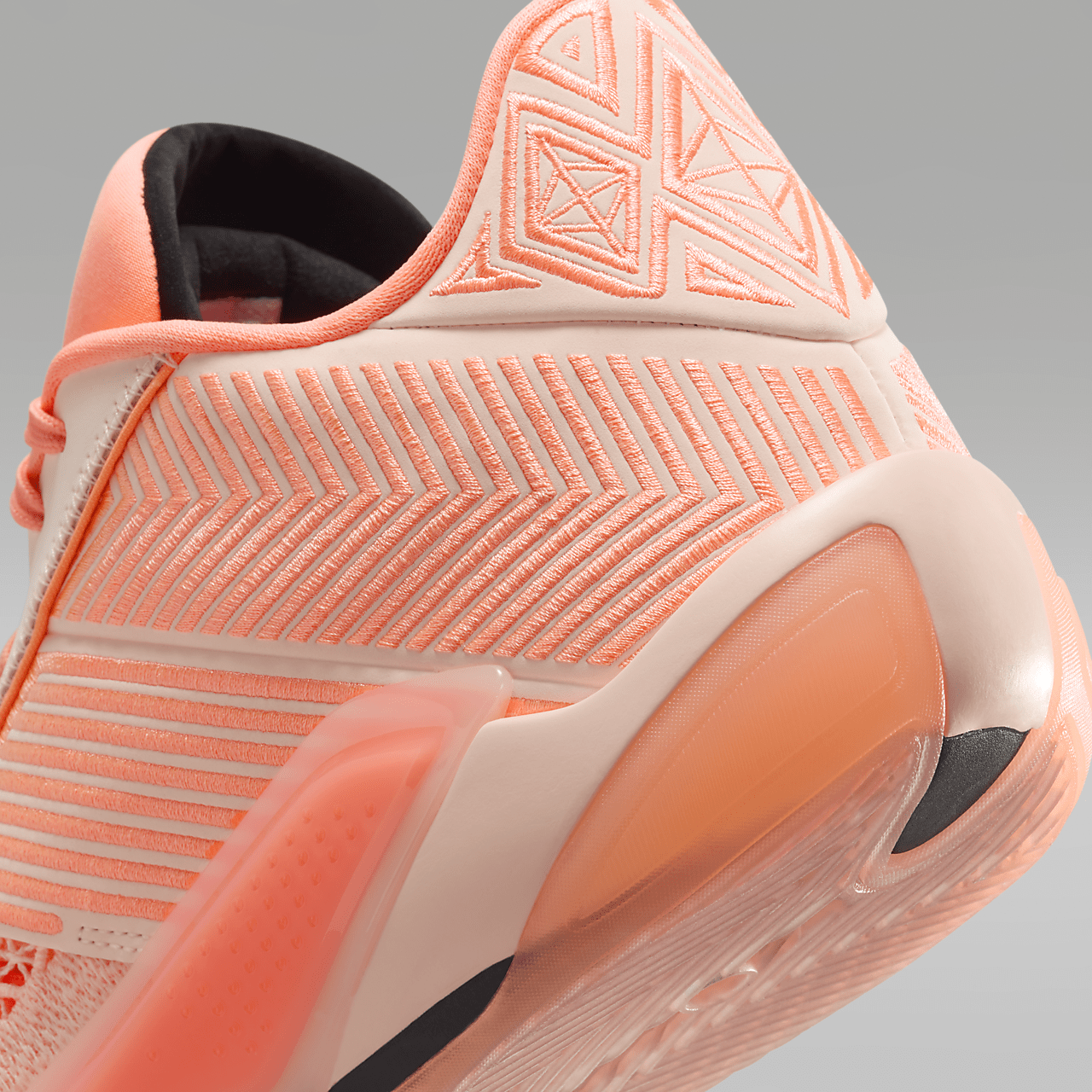 Nike Air Jordan sneaker Crimson Tint/Orange Pulse/Zwart