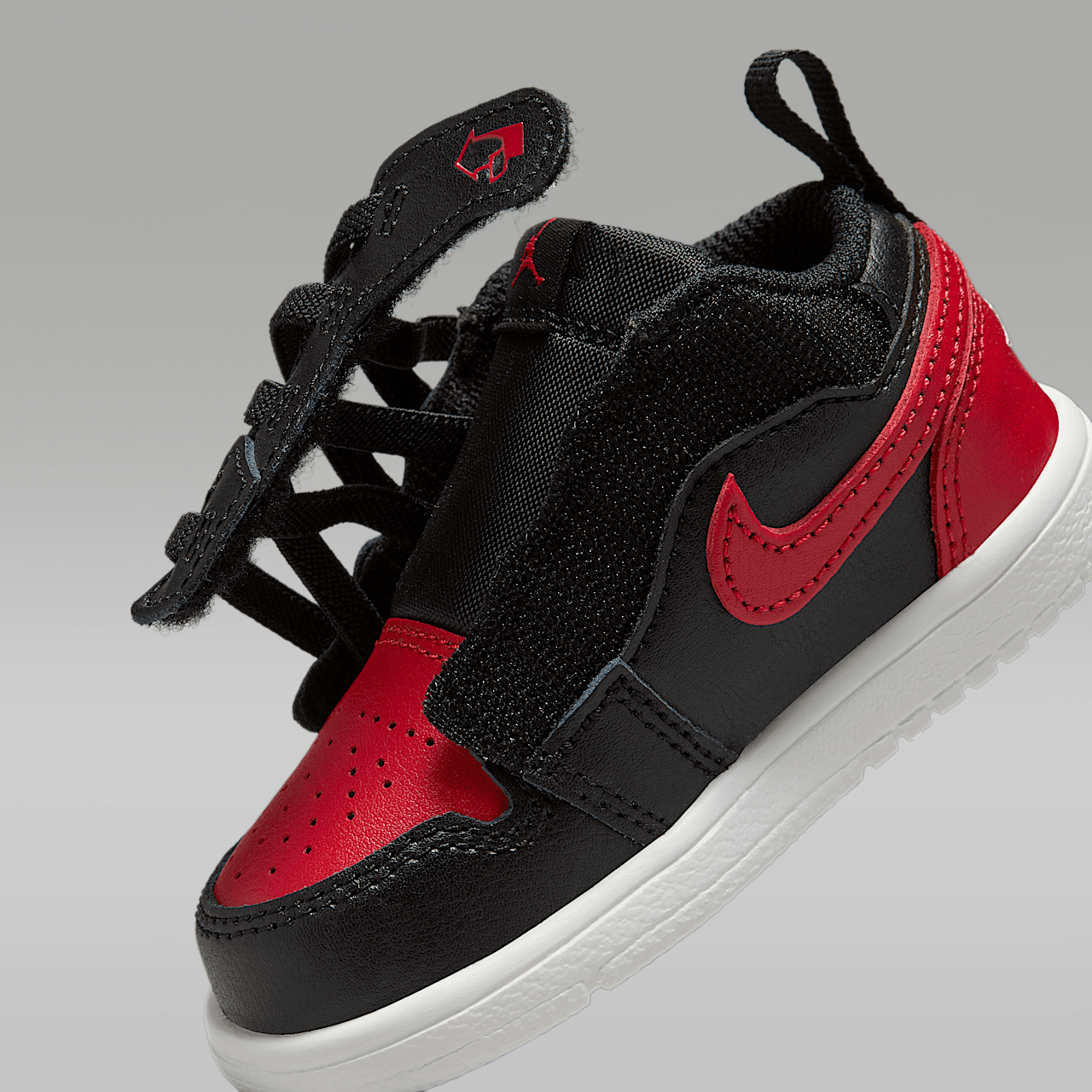 Nike  sneaker Zwart/Summit White/Varsity Red