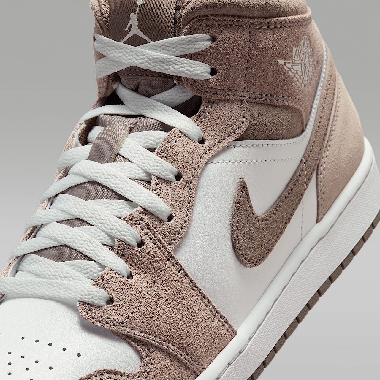 Nike Air Jordan 1 Mid sneaker Enigma Stone/Summit White/Olive Grey