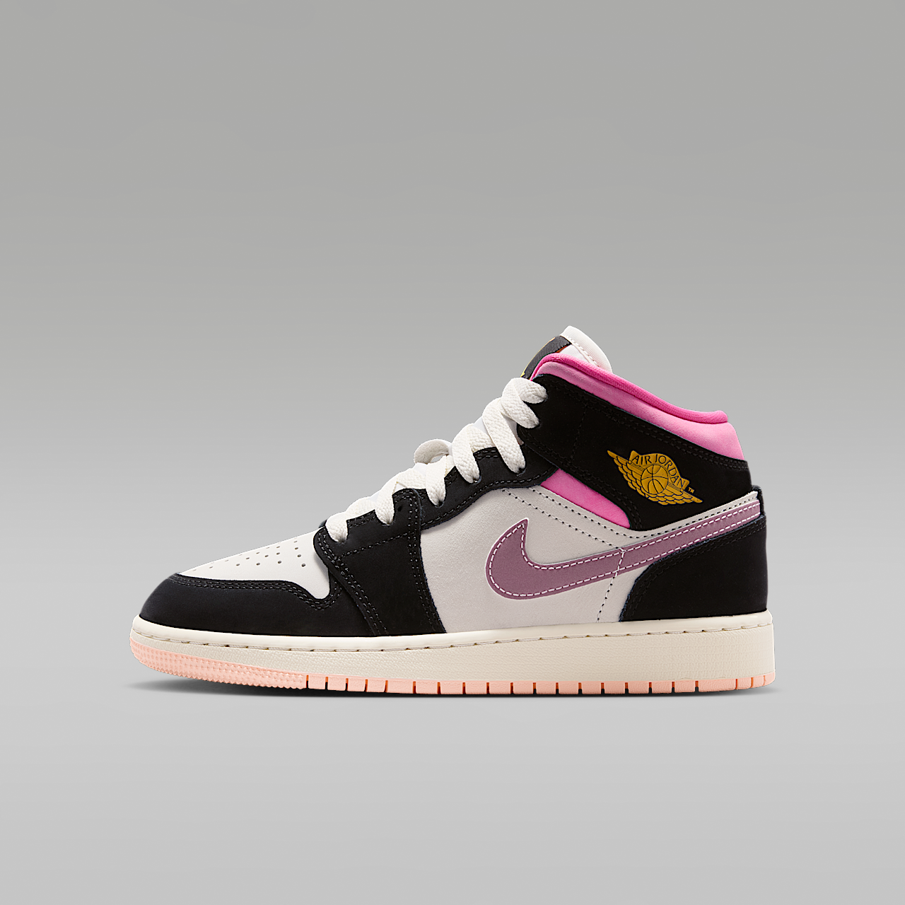 Nike Air Jordan sneaker Zwart/Sail/Pinksicle/University Gold
