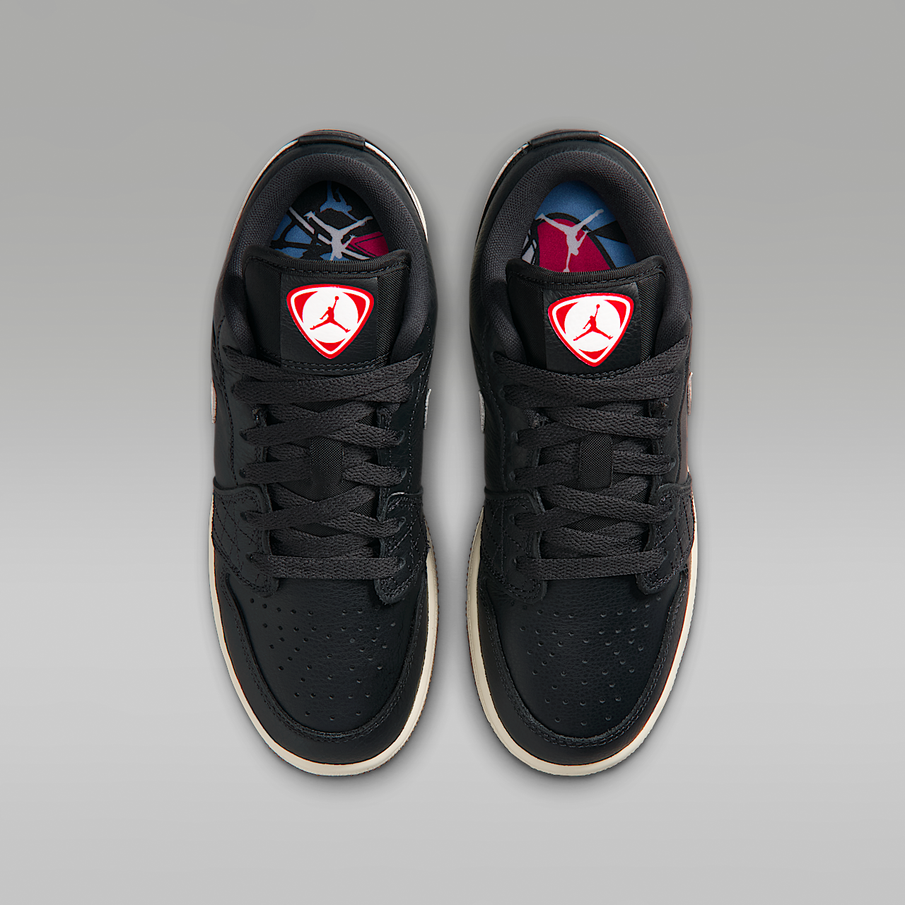 Nike Air Jordan sneaker Off Noir/University Red/Game Royal/Sail