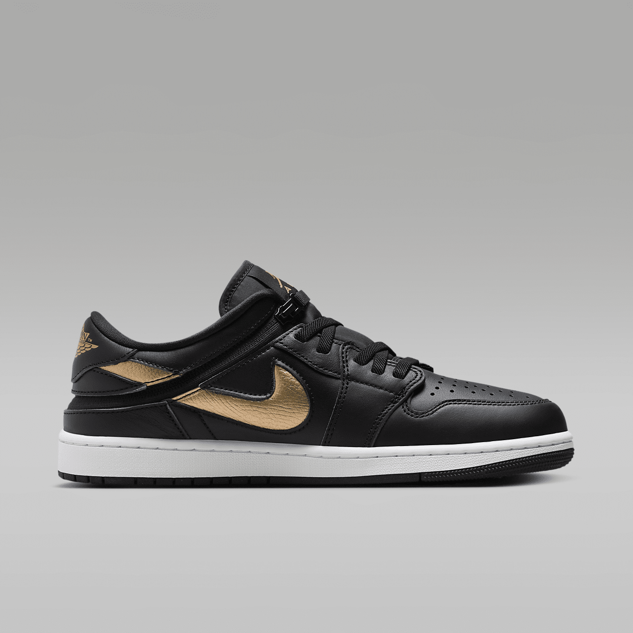 Nike Air Jordan 1 Low sneaker Zwart/Wit/Metallic Gold