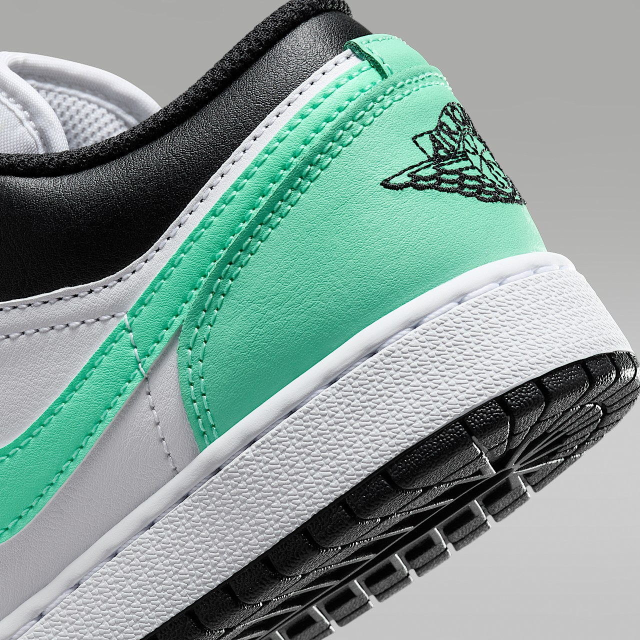 Nike Air Jordan 1 Low sneaker Wit/Green Glow/Zwart