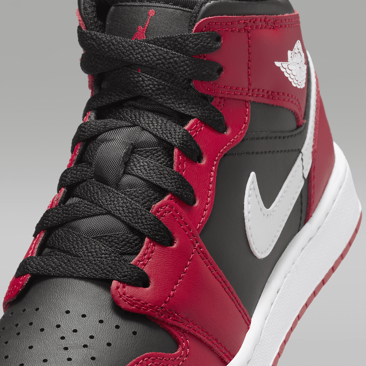 Nike Air Jordan 1 Mid sneaker Zwart/Gym Red/Wit