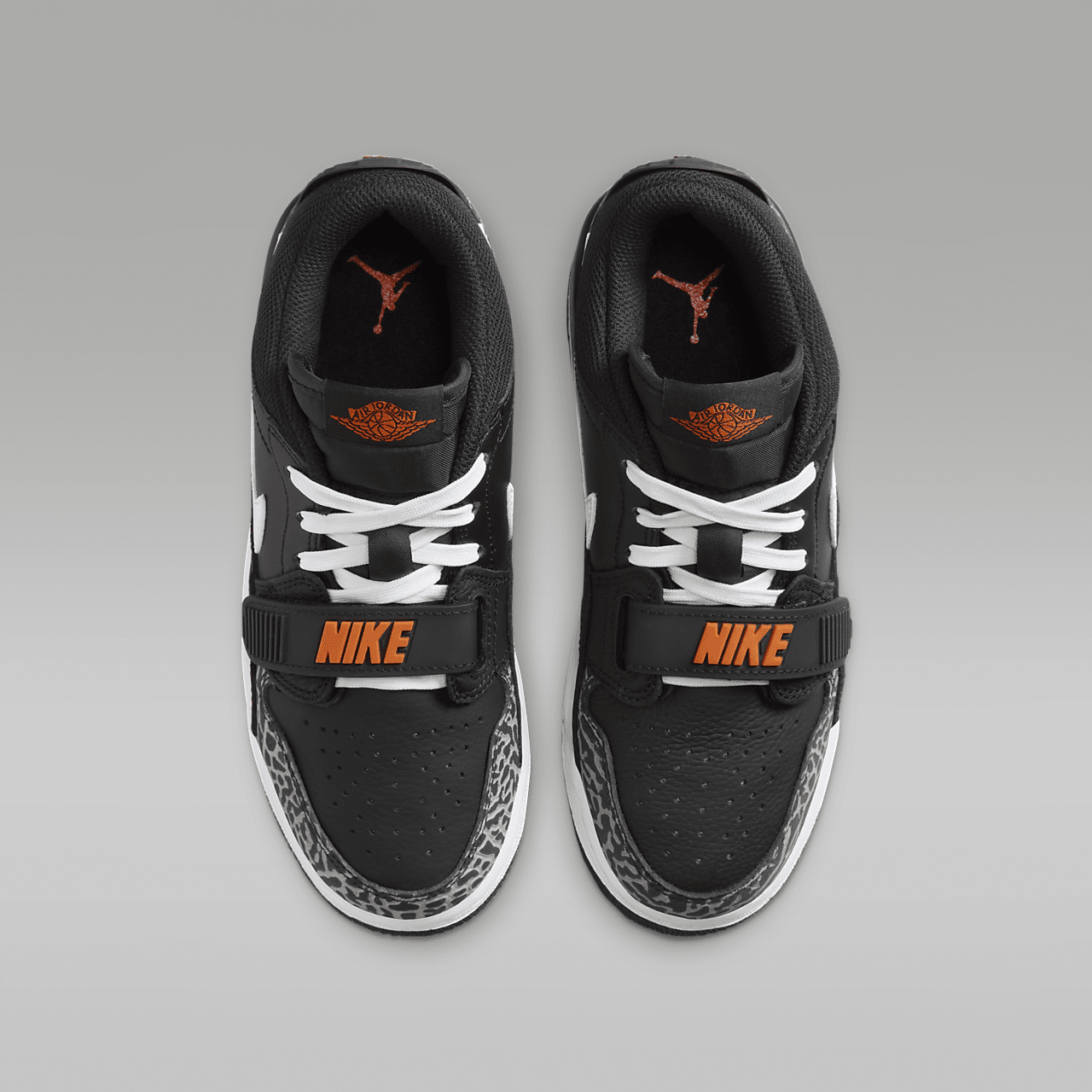 Nike Air Jordan Legacy sneaker Zwart/Wolf Grey/Safety Orange/Wit