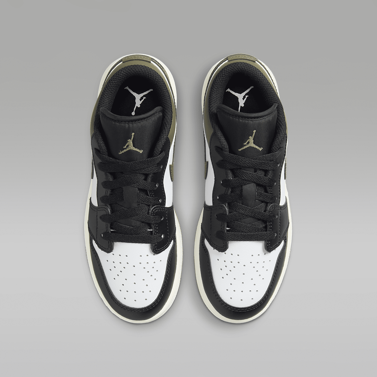 Nike Air Jordan 1 Low sneaker Zwart/Medium Olive/Wit
