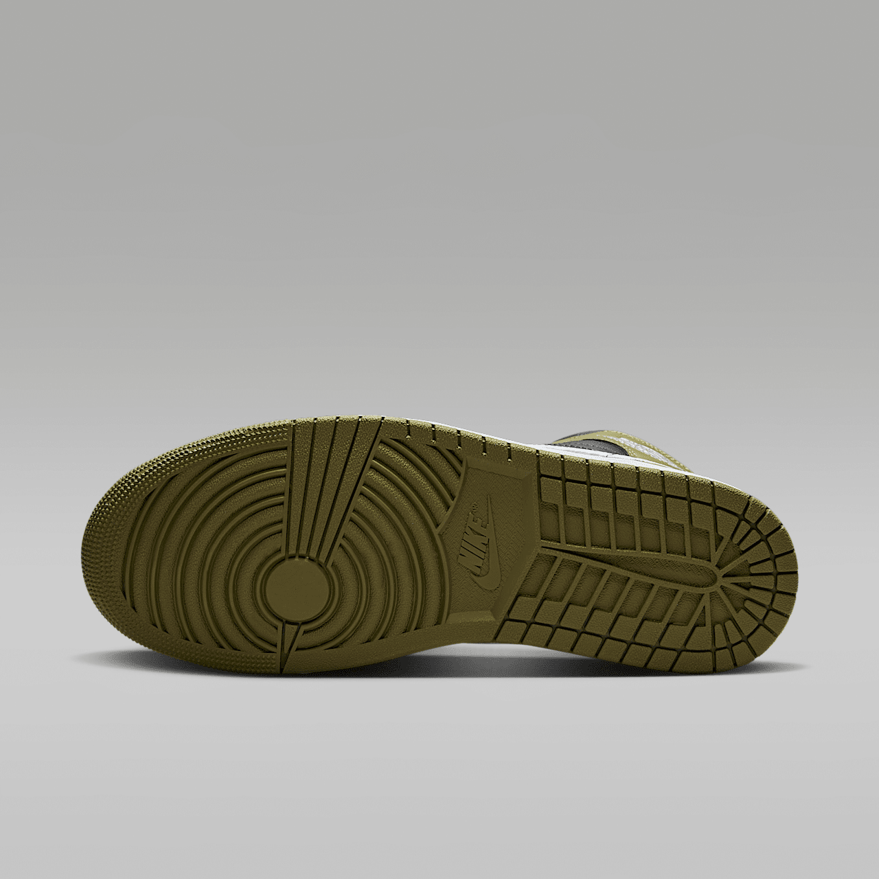Nike Air Jordan 1 Mid sneaker Zwart/Medium Olive/Sail/Wit