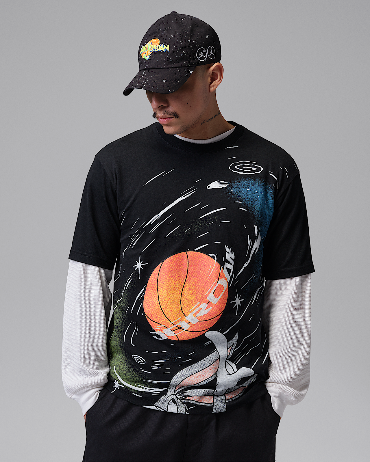 Мужская футболка Jordan Brooklyn Bugs Bunny Crew-Neck