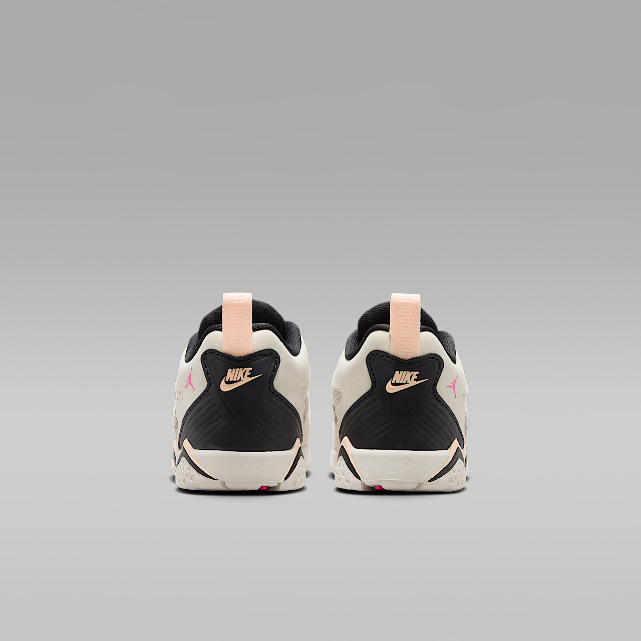 Nike  sneaker Pale Ivory/Zwart/Crimson Tint/Pinksicle
