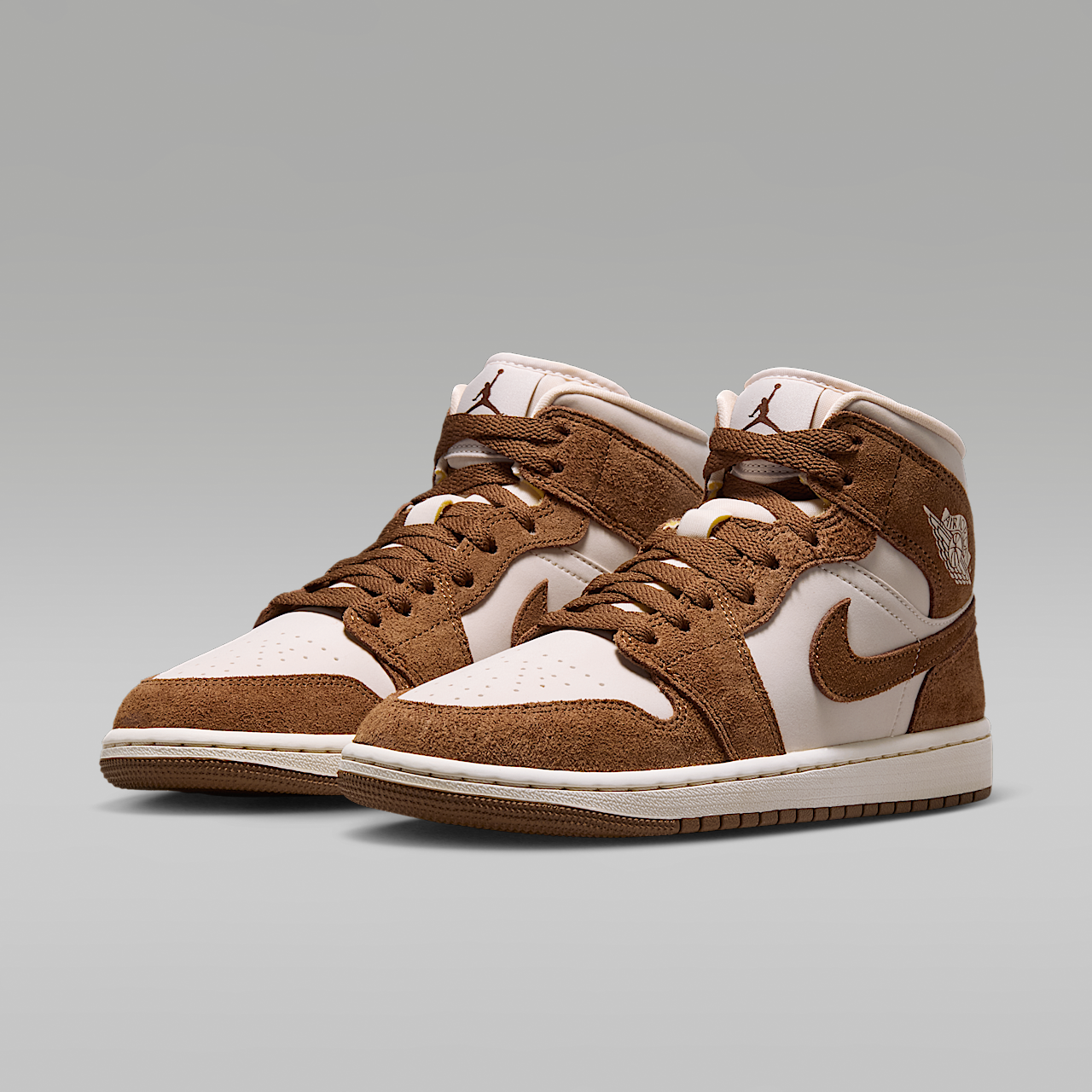 Nike Air Jordan sneaker Light British Tan/Chalk