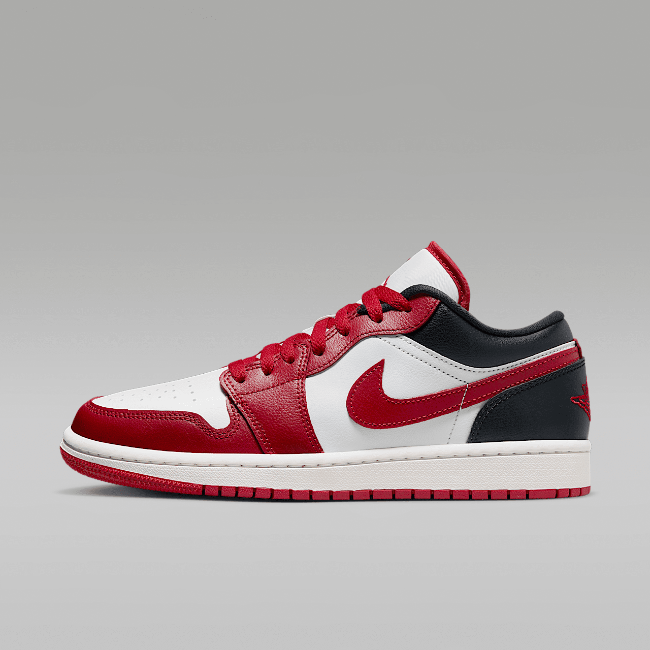 Nike Air Jordan 1 Low sneaker Wit/Zwart/Sail/Gym Red