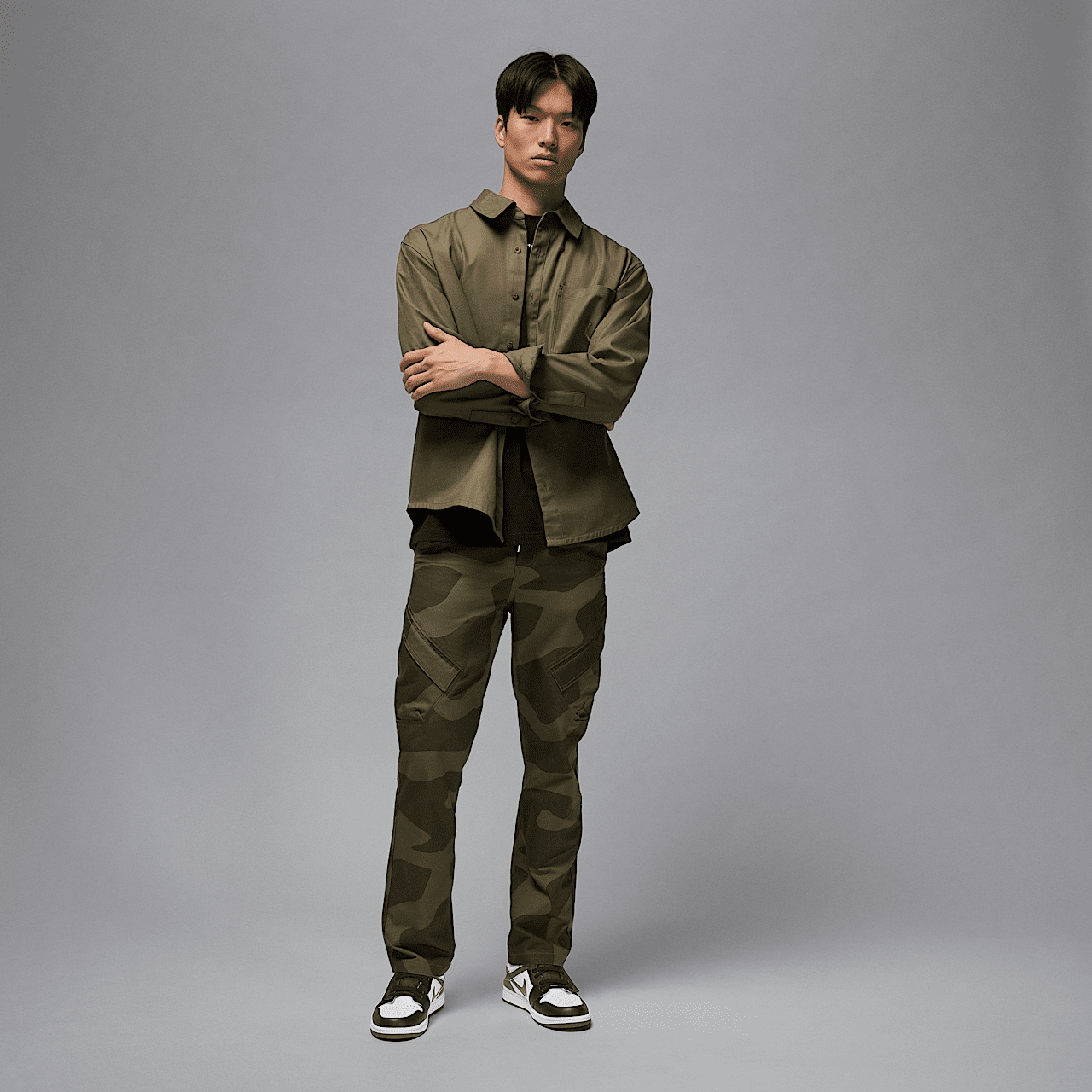 Nike Air Jordan 1 Low sneaker Wit/Zwart/Medium Olive