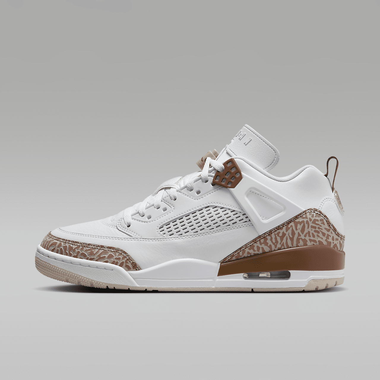 Nike Jordan Spizike Low sneaker Wit/Archaeo Brown/Light Bone/Pink Oxford