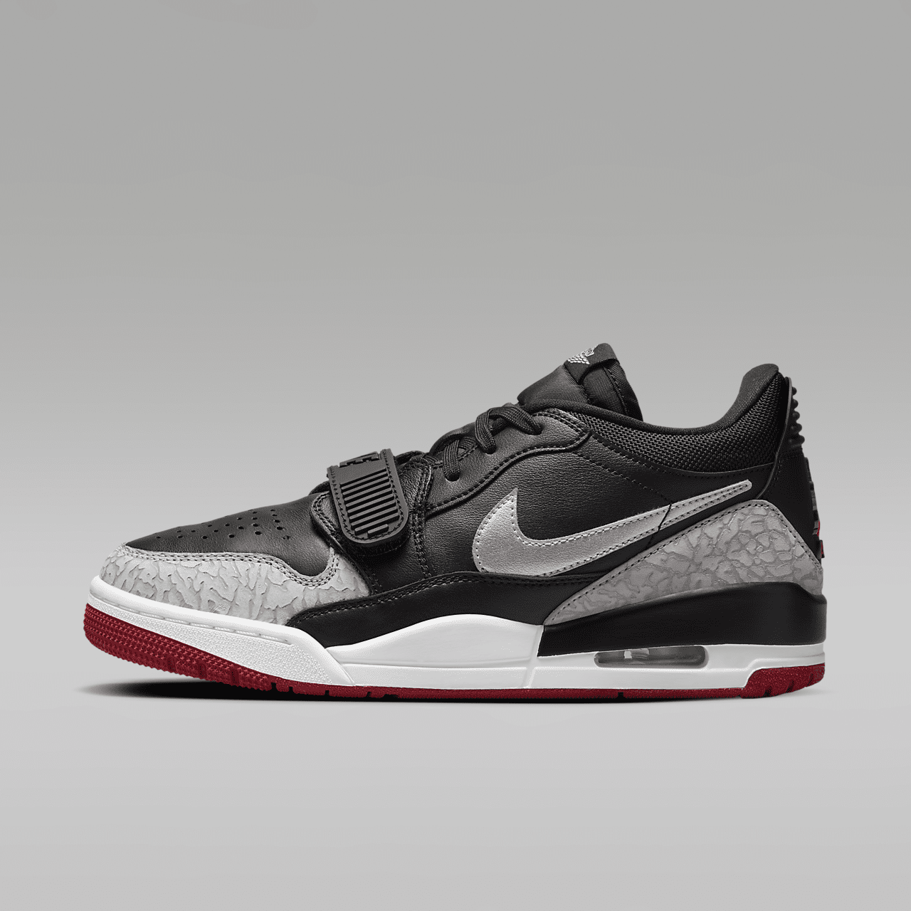 Nike Air Jordan Legacy sneaker Zwart/Gym Red/Cement Grey/Metallic Silver