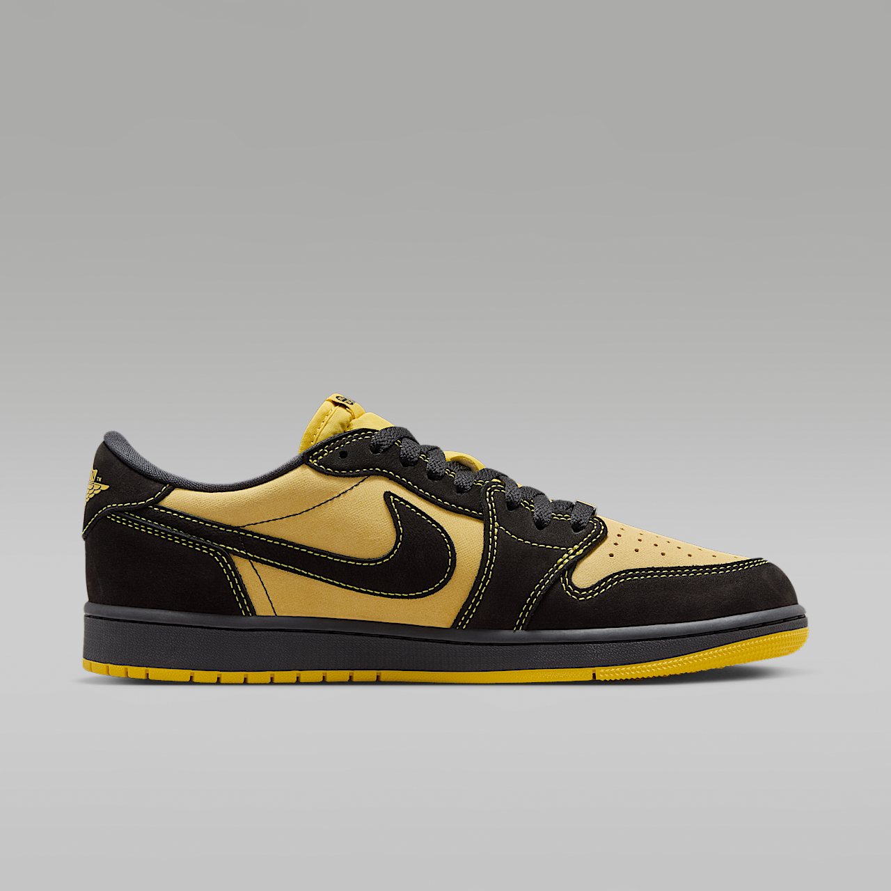 Nike Air Jordan sneaker Zwart/Chile Red/Tour Yellow