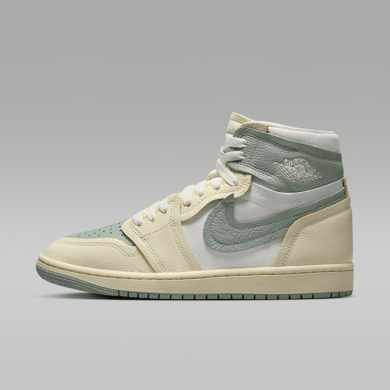 Nike Air Jordan 1 High sneaker Legend Sand/Sail/Muslin/Jade Smoke