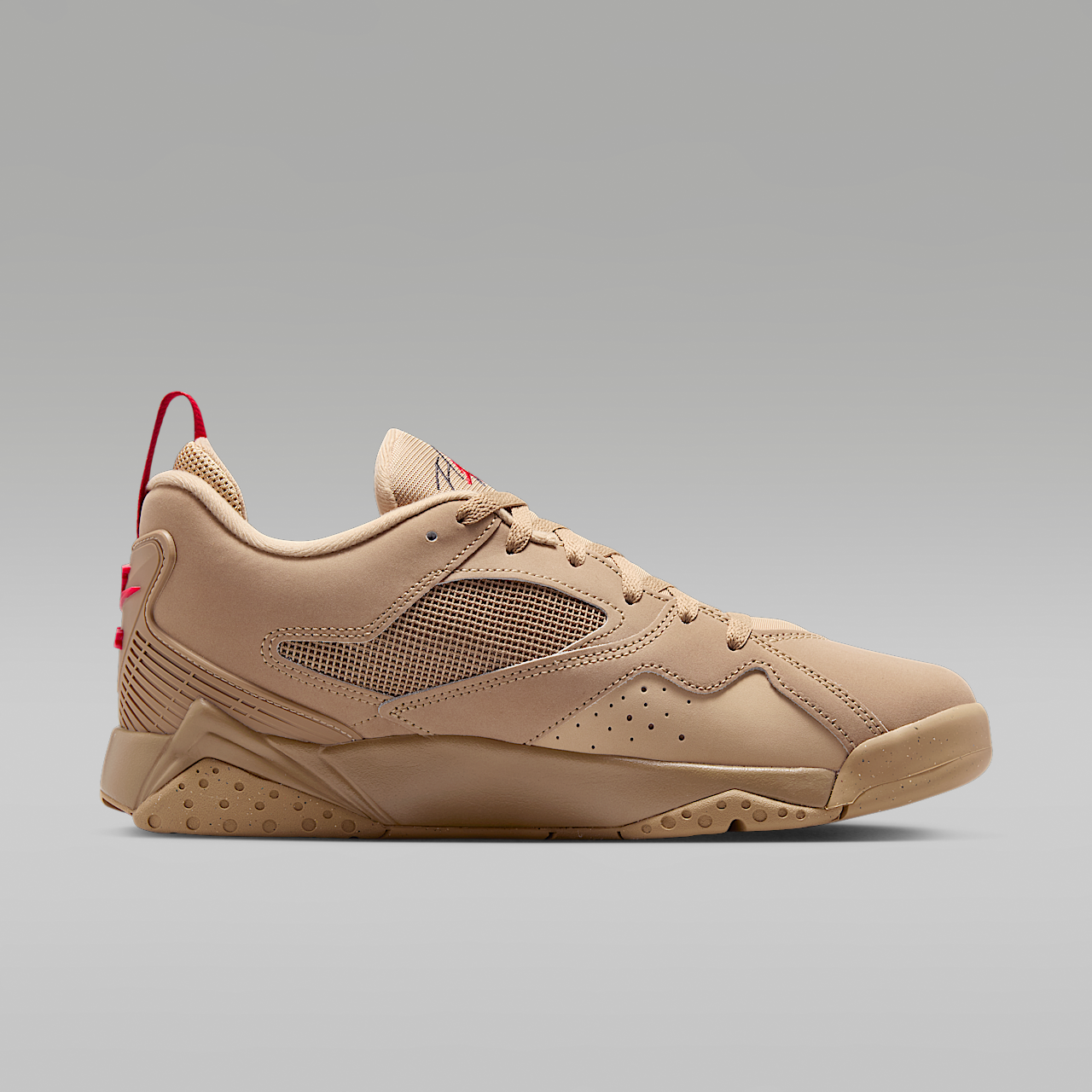 Nike Air Jordan sneaker Desert Camo/Mushroom/Anthracite/Fire Red