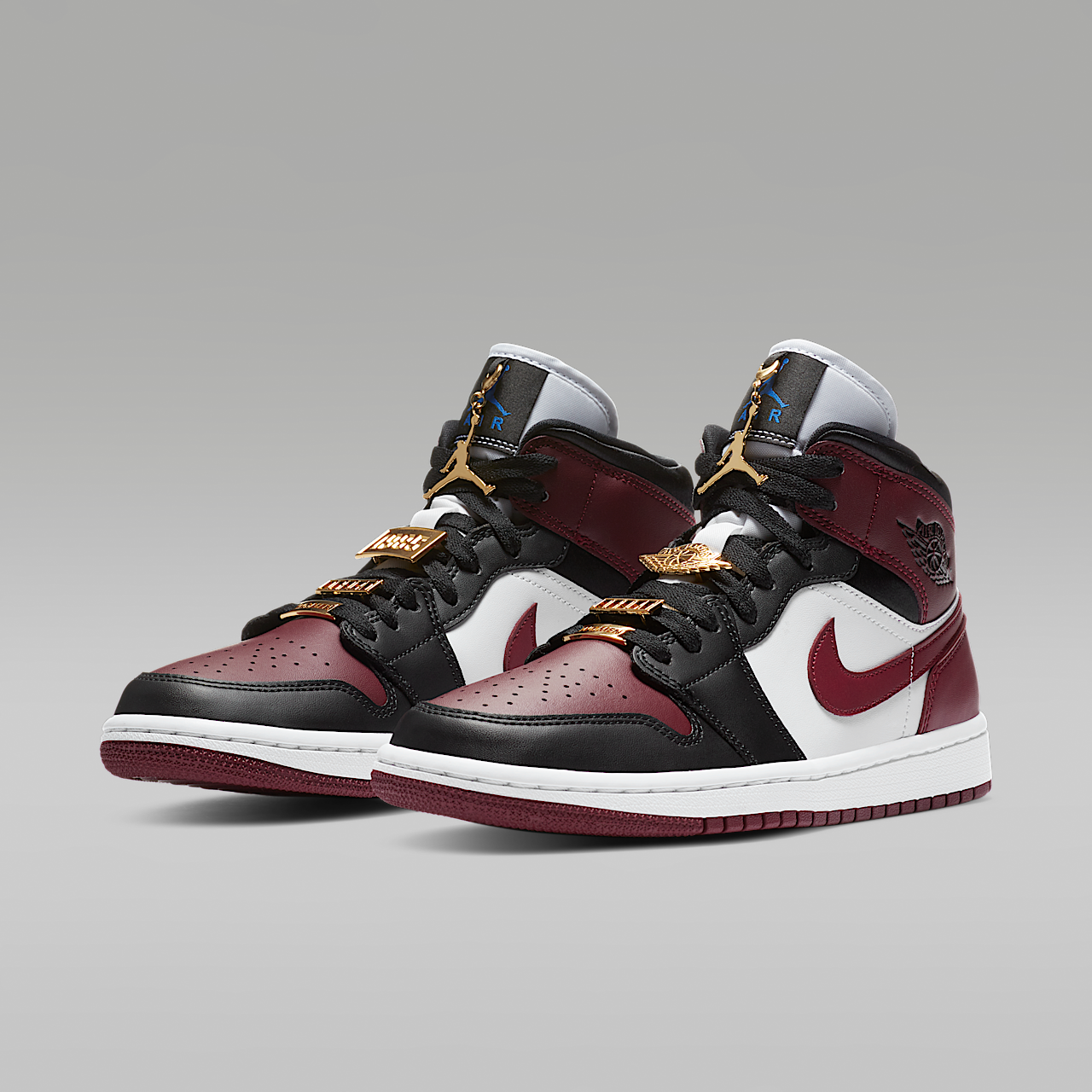Nike Air Jordan 1 Mid sneaker Zwart/Wit/Hyper Royal/Dark Beetroot