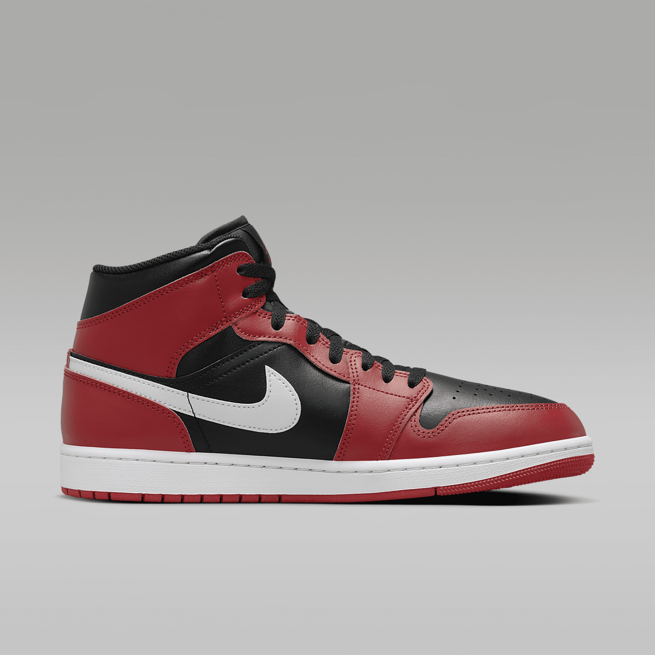 Nike Air Jordan 1 Mid sneaker Zwart/Gym Red/Wit