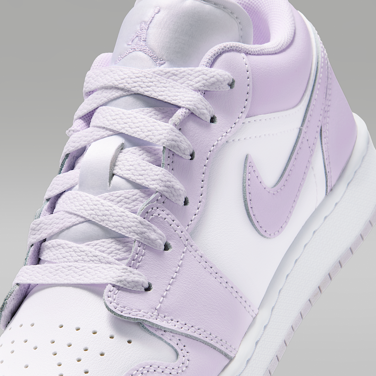 Nike Air Jordan 1 Low sneaker Barely Grape/Violet Mist/Wit