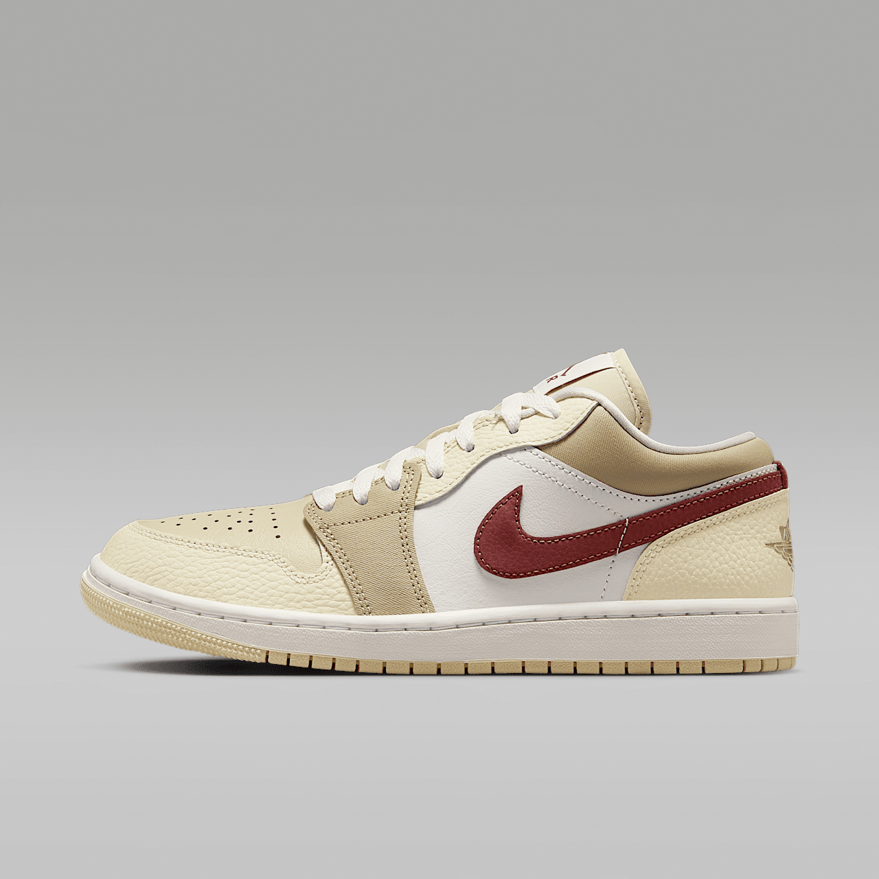 Nike Air Jordan 1 Low sneaker Summit White/Desert Khaki/Light Khaki/Red Sepia