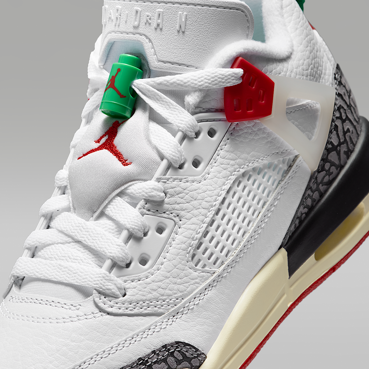 Nike Jordan Spizike Low sneaker Wit/Coconut Milk/Zwart/Varsity Red