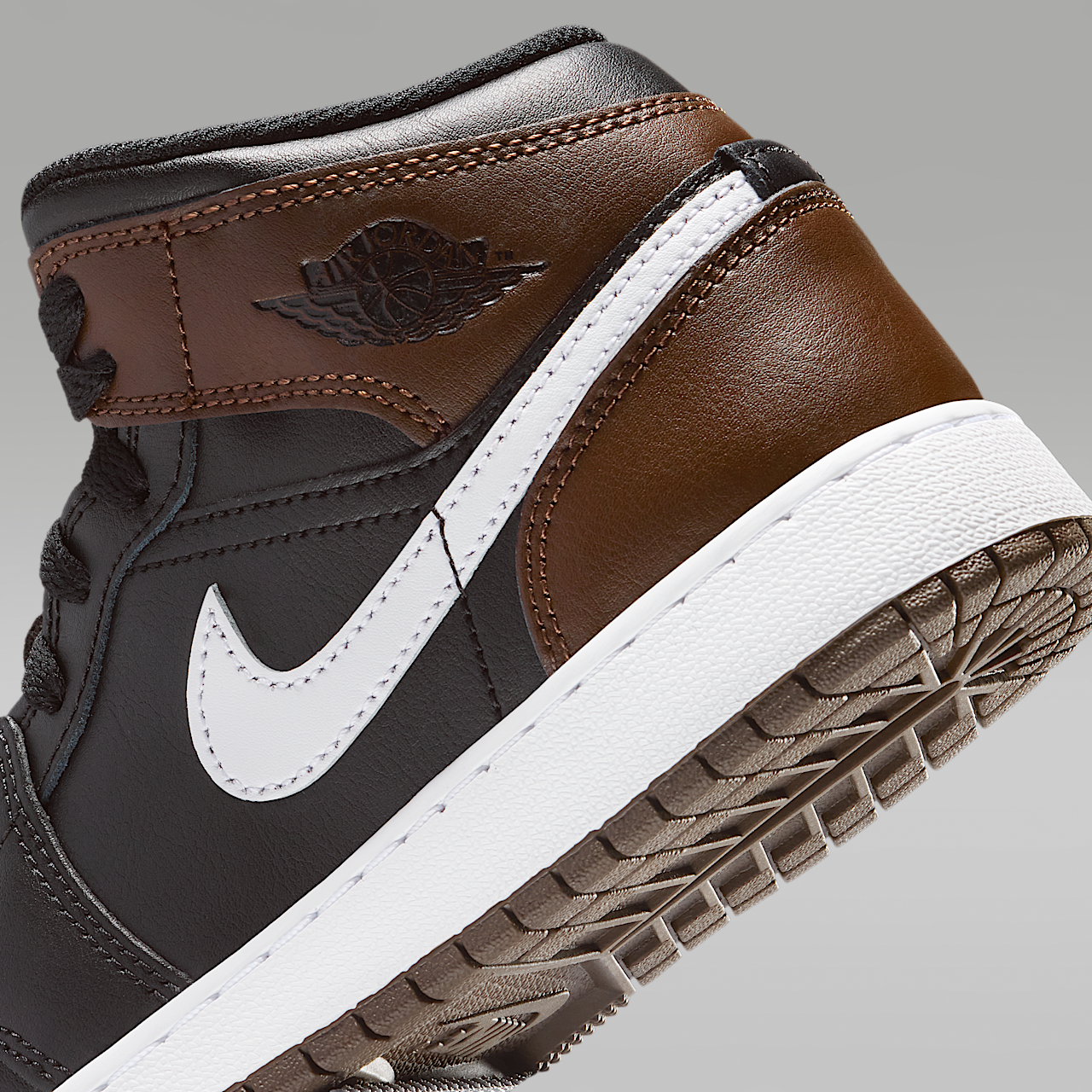 Nike Air Jordan sneaker Baroque Brown/Zwart/Wit