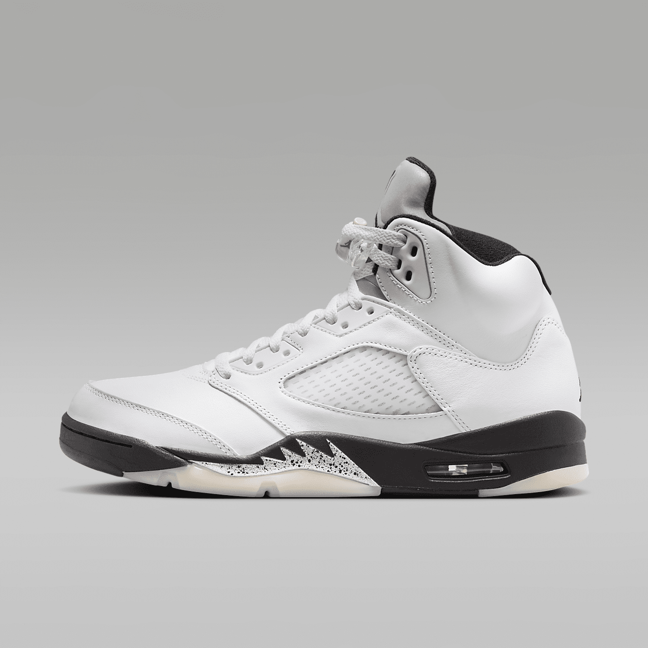 Air Jordan 5 Retro ‘White and Black’ – DD0587-110