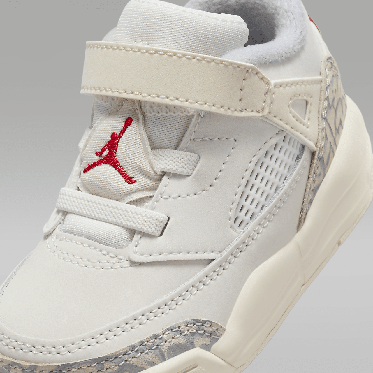 Nike Jordan Spizike Low sneaker Sail/Coconut Milk/Sandstone/University Red