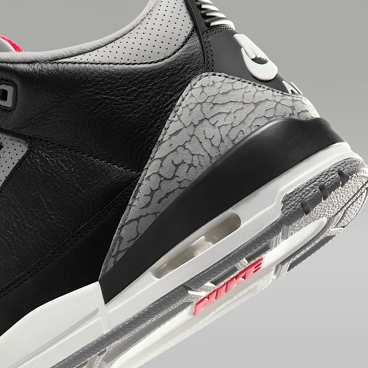Nike Air Jordan sneaker Zwart/Cement Grey/Summit White/Fire Red
