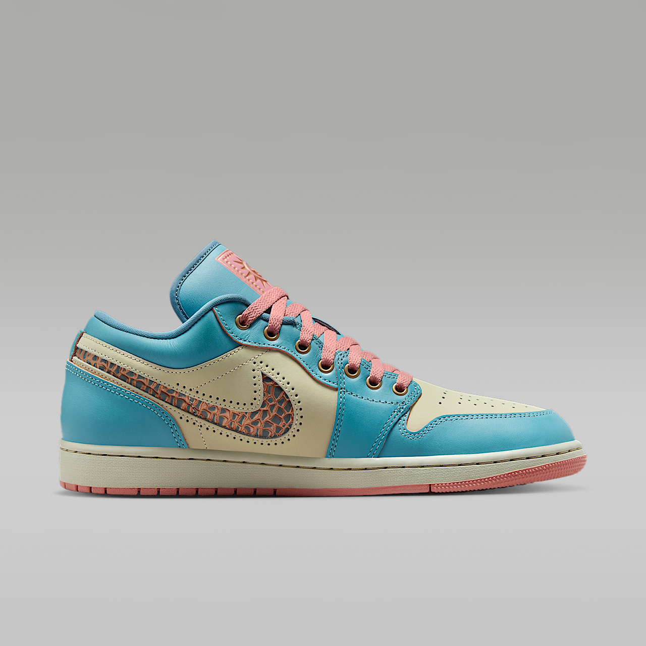 Nike Air Jordan sneaker Denim Turquoise/Red Stardust/Light Stone/Smokey Blue