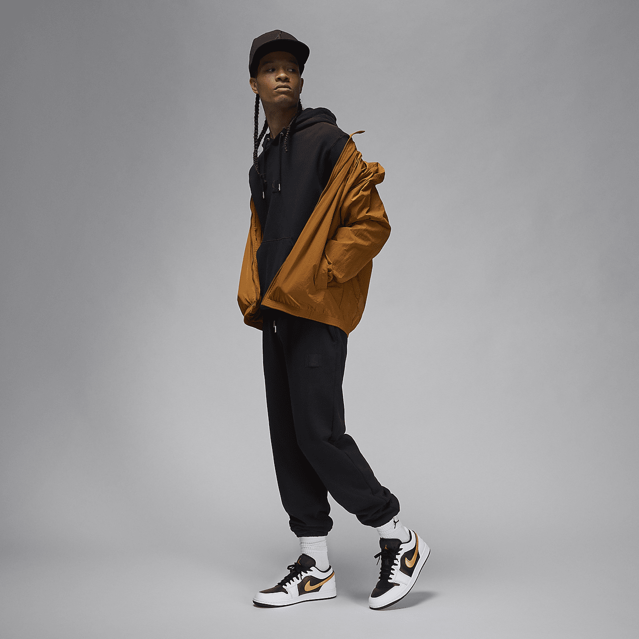 Nike Air Jordan 1 Low sneaker Wit/Zwart/Metallic Gold