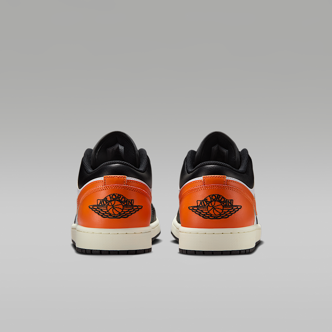 Nike Air Jordan 1 Low sneaker Zwart/Wit/Sail/Starfish