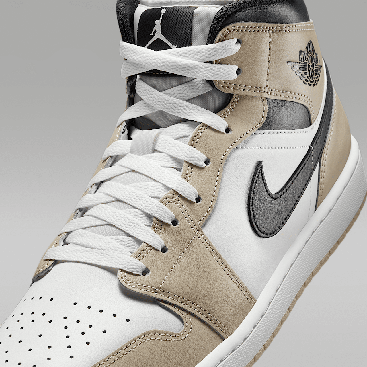 Nike Air Jordan 1 Mid sneaker Summit White/Rattan/Off Noir