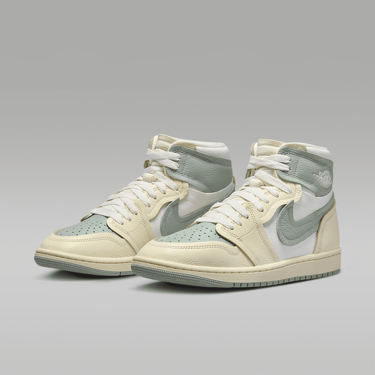 Nike Air Jordan 1 High sneaker Legend Sand/Sail/Muslin/Jade Smoke