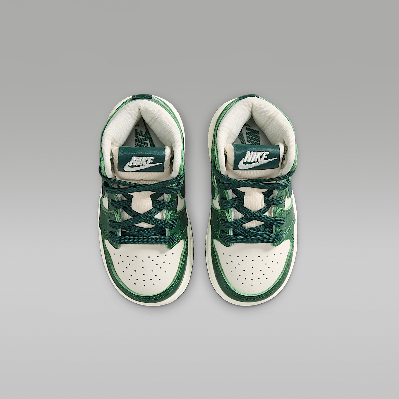 Nike  sneaker Pale Ivory/Fir/Coconut Milk/Pro Green