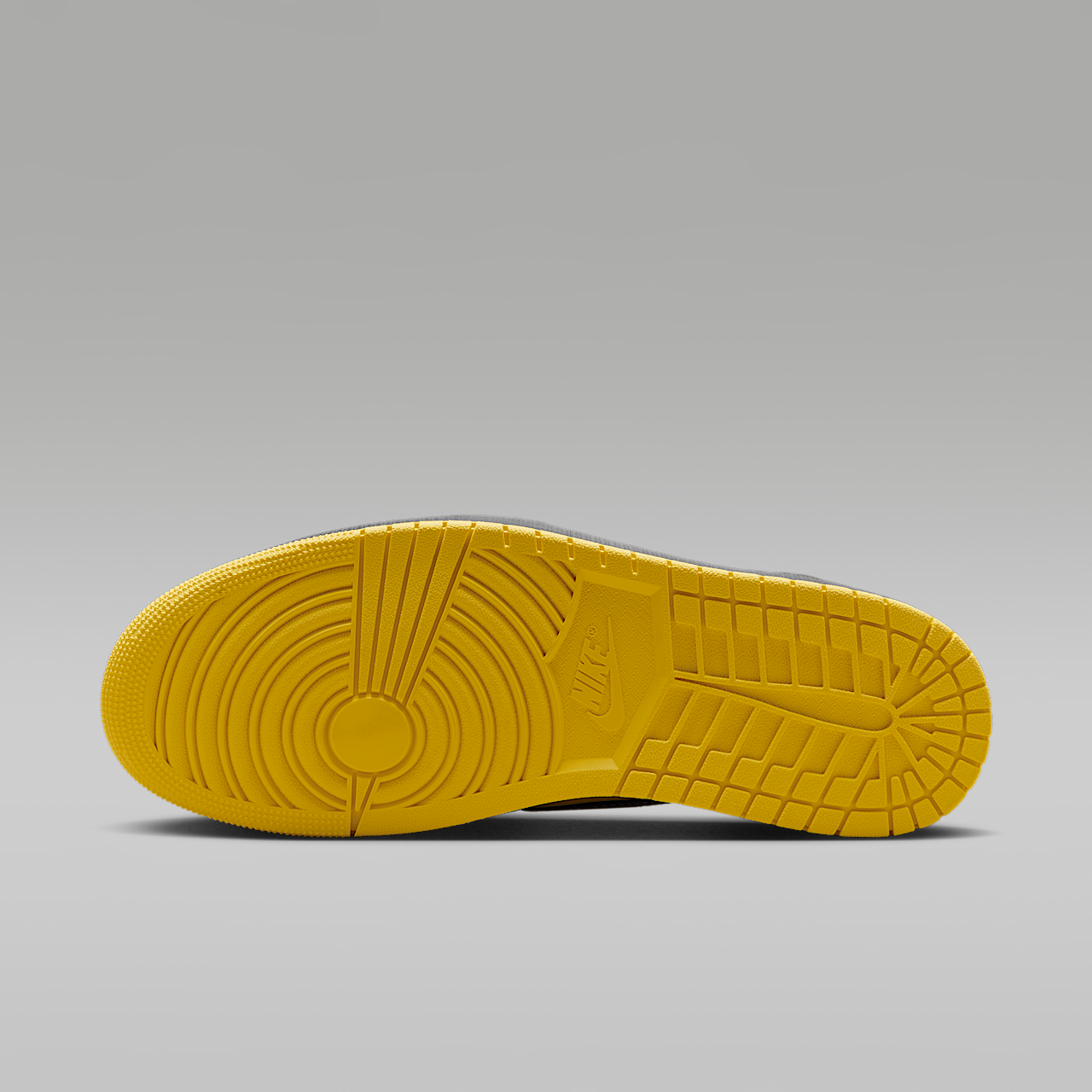Nike Air Jordan sneaker Zwart/Chile Red/Tour Yellow