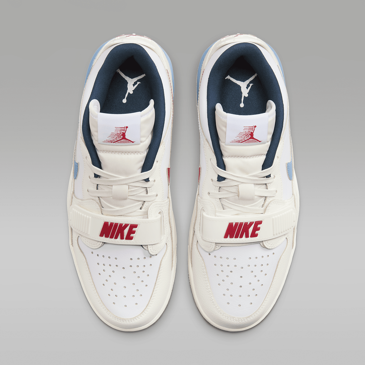 Nike Air Jordan Legacy sneaker Wit/Sail/Armory Navy/Aegean Storm