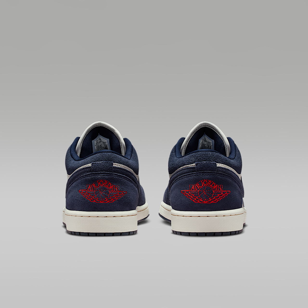 Nike Air Jordan sneaker Obsidian/University Gold/Chile Red/Obsidian