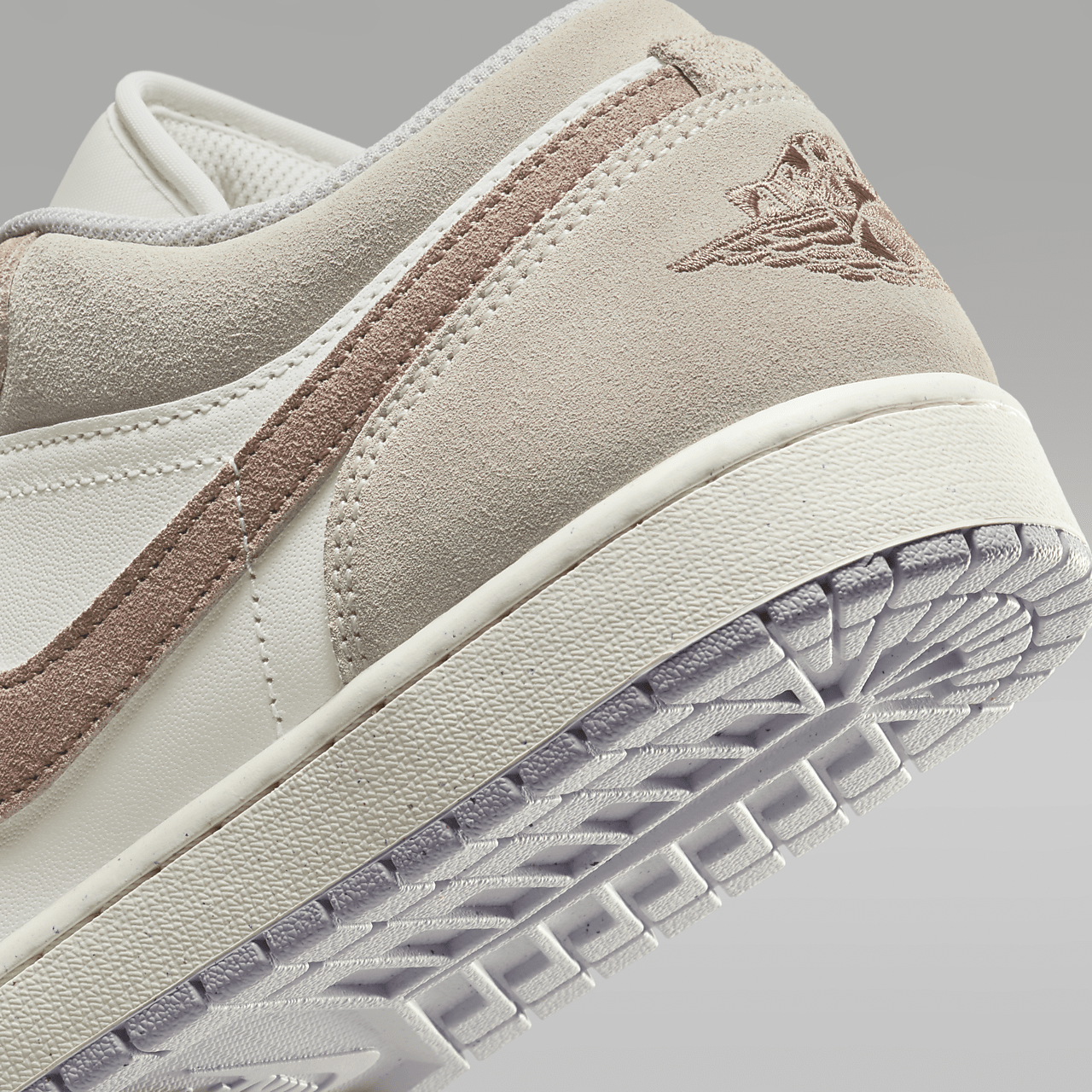 Nike Air Jordan 1 Low sneaker Legend Light Brown/Sail/Neutral Grey/Archaeo Brown