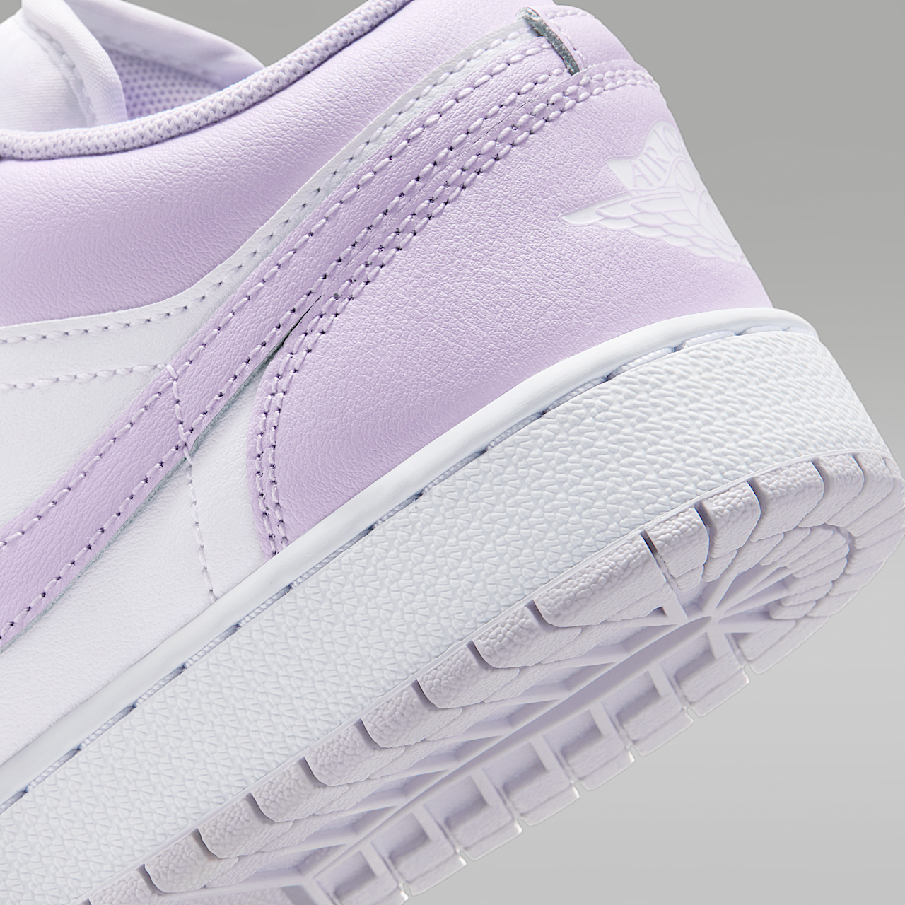 Nike Air Jordan 1 Low sneaker Barely Grape/Violet Mist/Wit