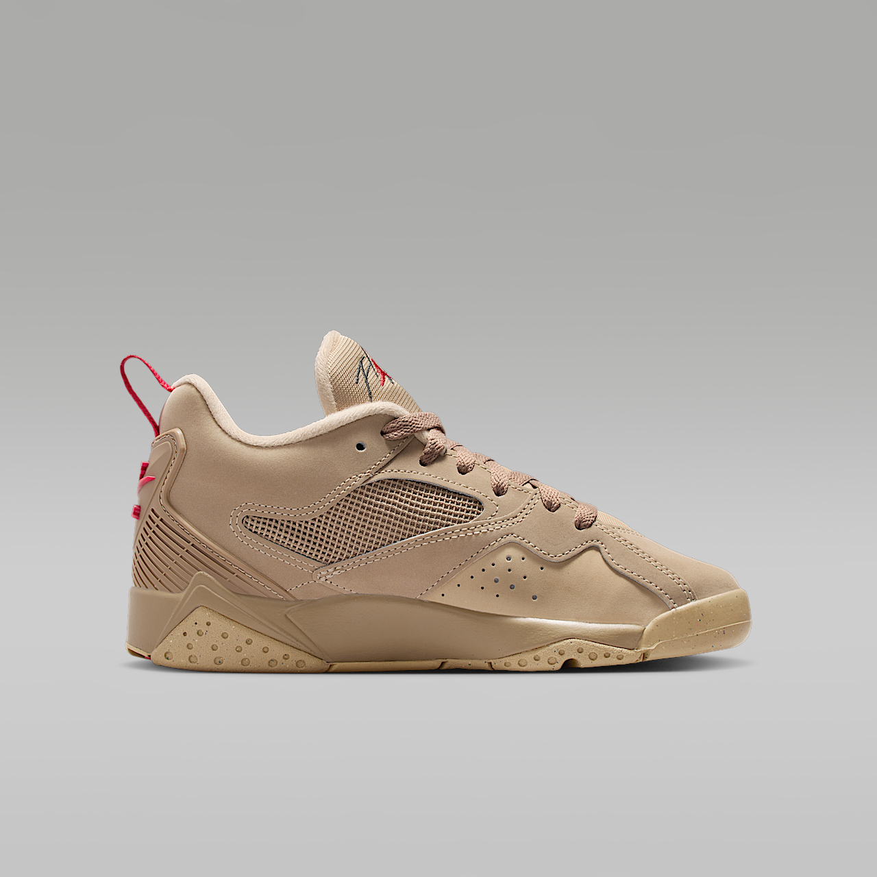 Nike Air Jordan sneaker Desert Camo/Mushroom/Anthracite/Fire Red