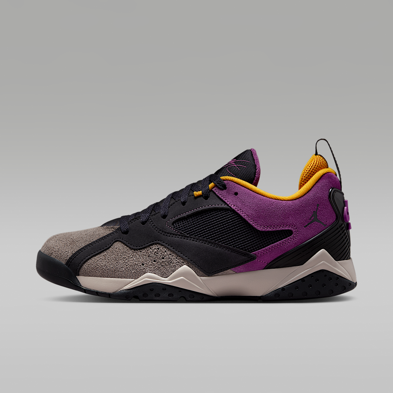 Nike Air Jordan sneaker Oil Grey/Cave Stone/Dark Sulfur/Viotech